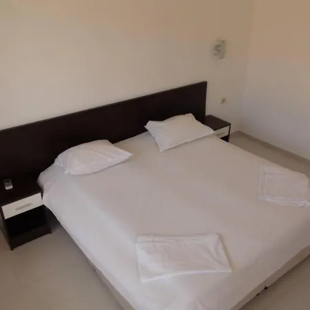 25 * Sveti Vlas